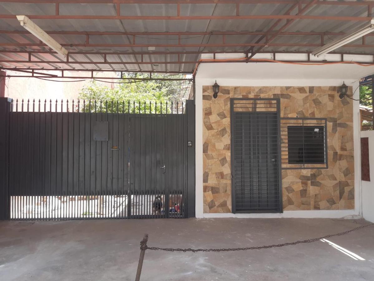 Habitacion En Casa Zona Asuncion Exterior foto